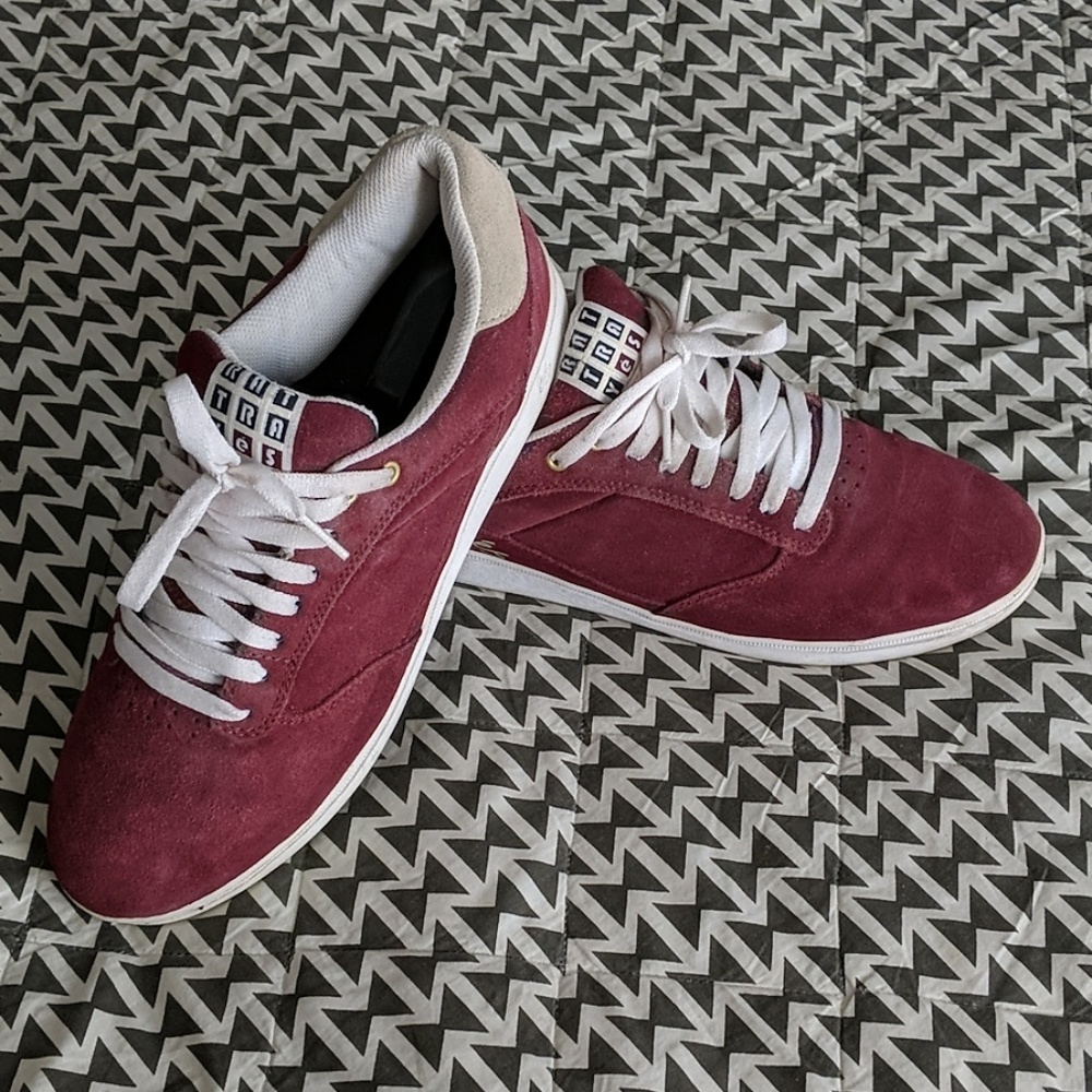 Es John Rattray shoes